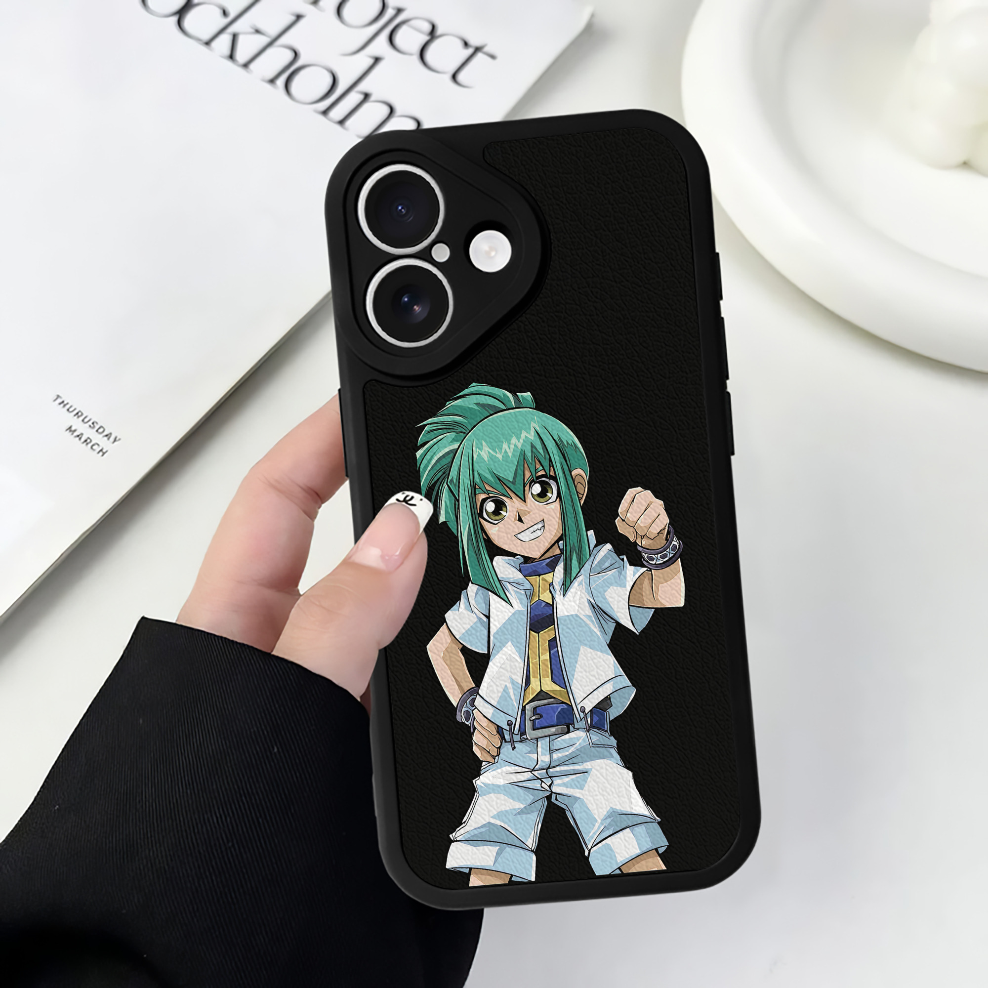 遊☆戯☆王 Yu-Gi-Oh! 【iPhone 16シリーズ対応】シリコンスマホケース（レザー調） 材質：シリコン